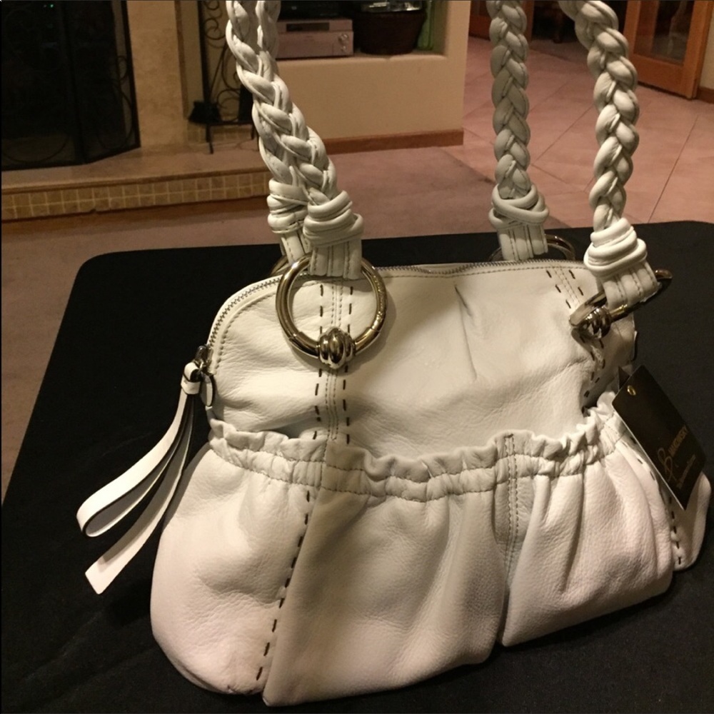 🌹EUC ❋ Gorgeous Kid-Glove Leather Shoulder Bag 🌹